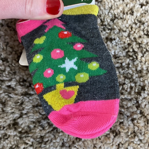 Little kids Christmas ankle cut sock bundle of 5 pairs - see pics for sizing - Picture 3 of 9